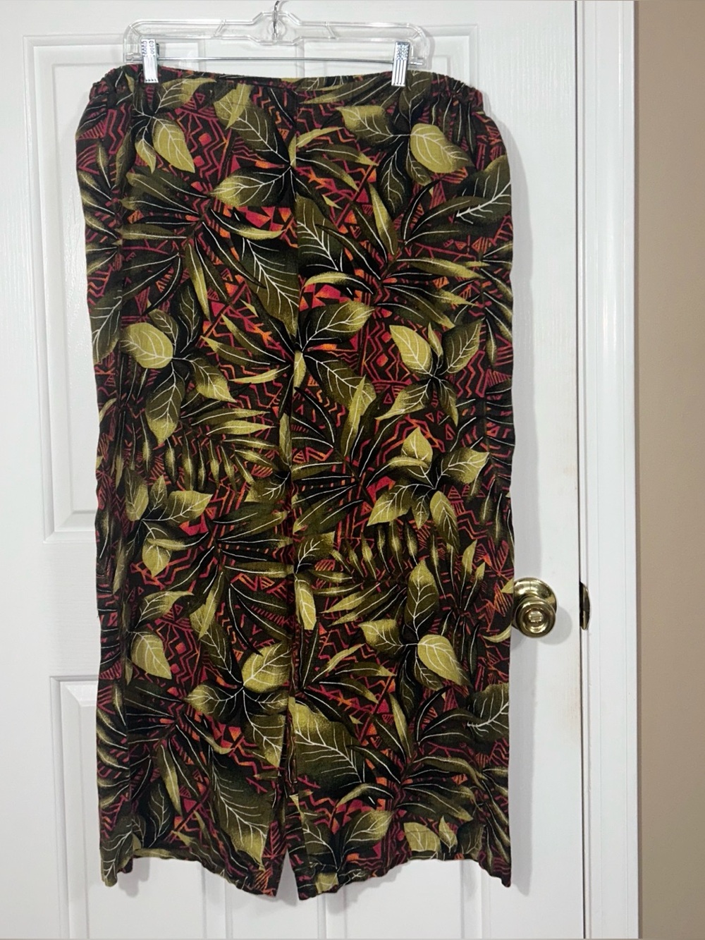 Chicos Design Vintage 100 Linen Tropical Wide Leg Crop Pants Size 2 Or 12/14